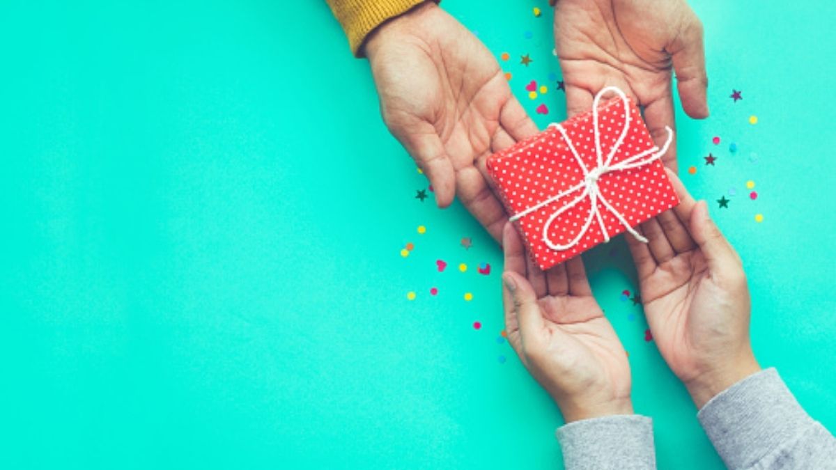 Understanding Chinese Culture 8 Gift Giving Tips